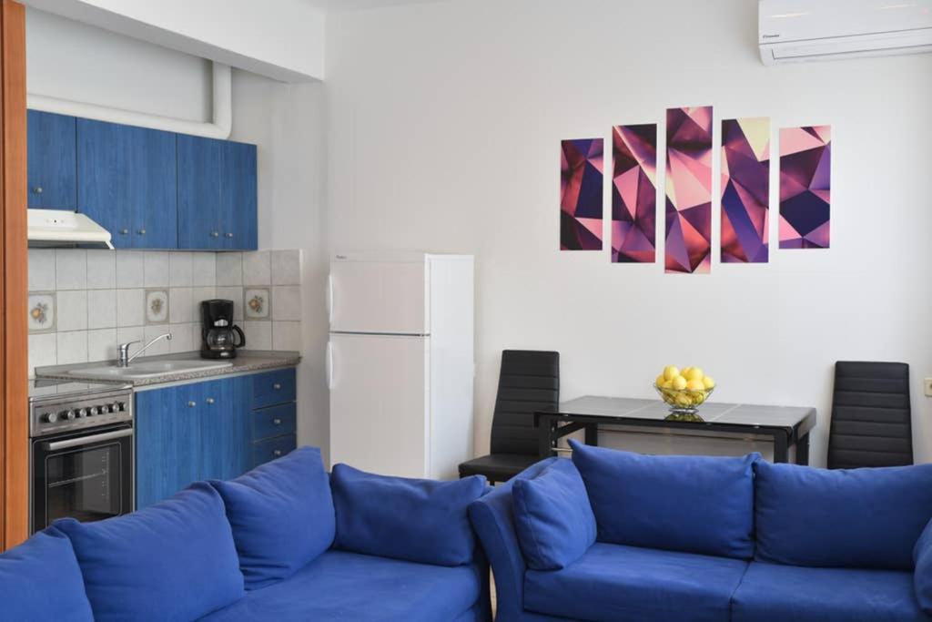A Modern Bright Studio In The Center Of Kastoria Bagian luar foto